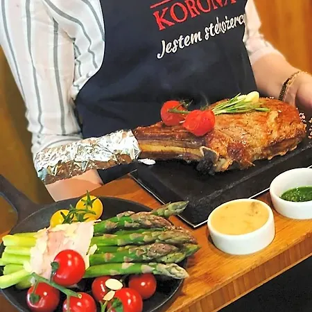 Korona كوادسكوم