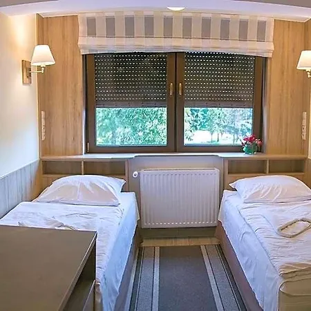 Korona 2*