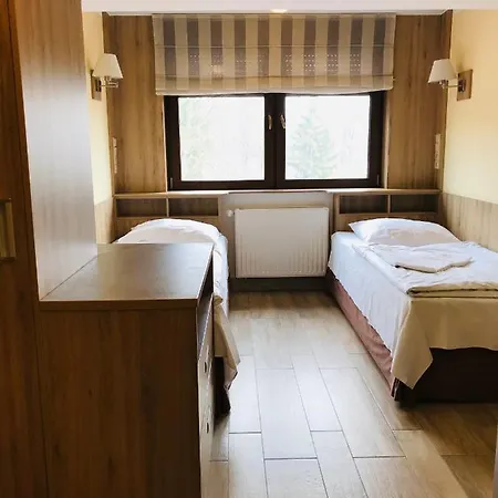 Hotel Korona 2*