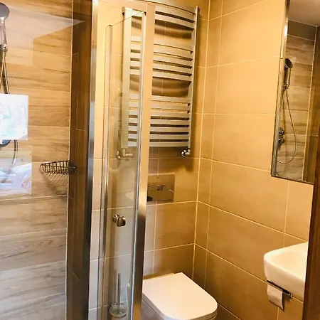 Korona 2* Клодзко